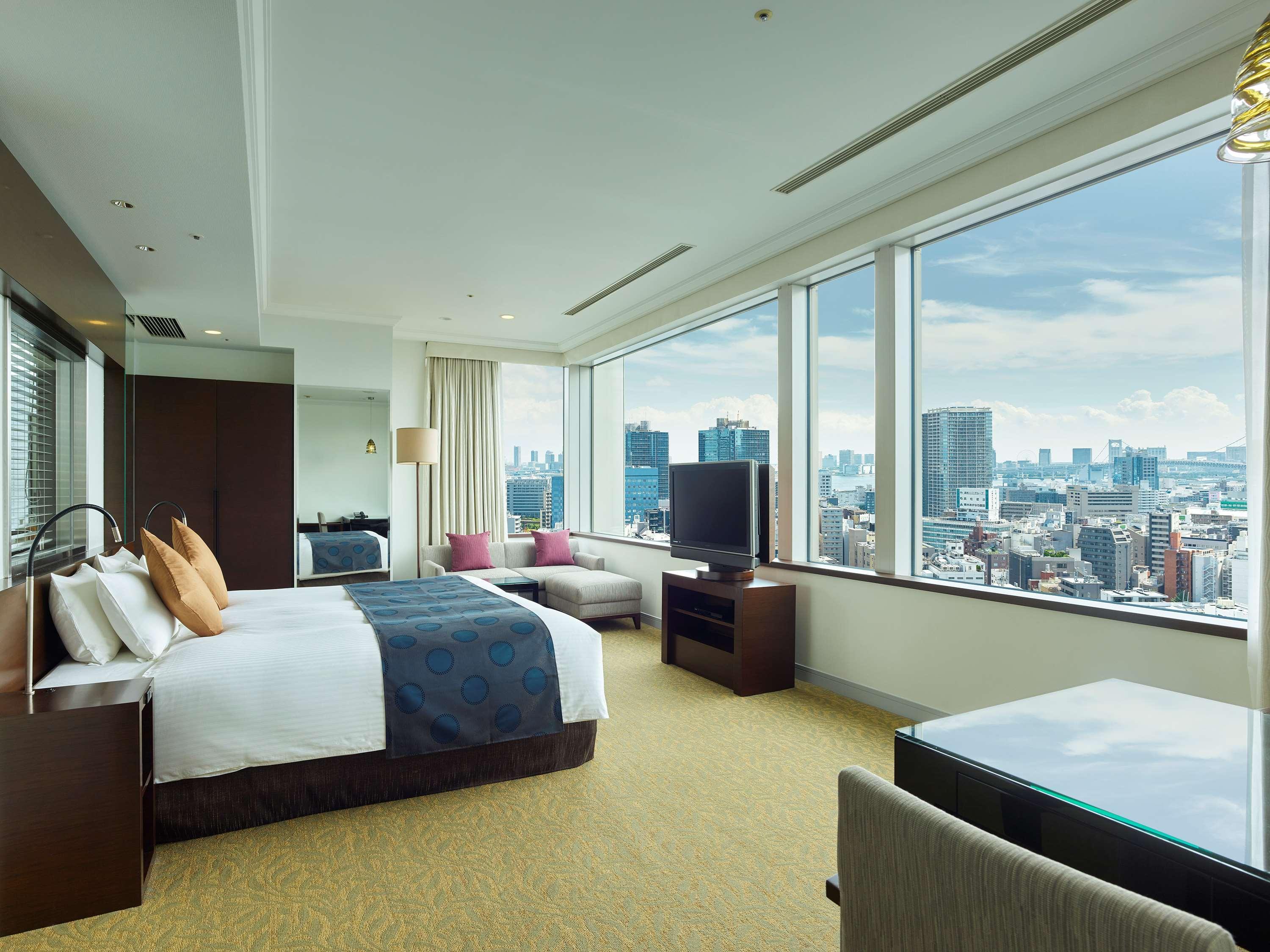 โรงแรมเดอะ เซเลสไตน์ ชิบะ 4*