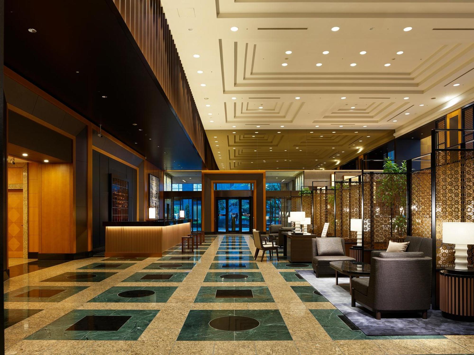 โรงแรมเดอะ เซเลสไตน์ ชิบะ 4*
