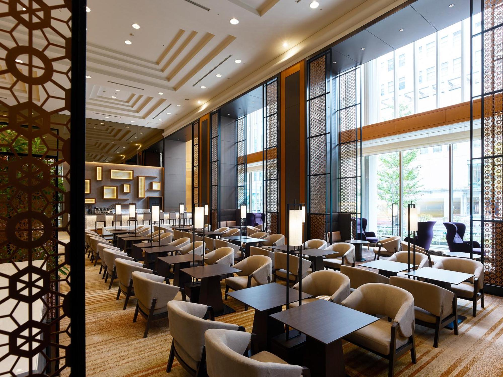 โรงแรมเดอะ เซเลสไตน์ ชิบะ 4*